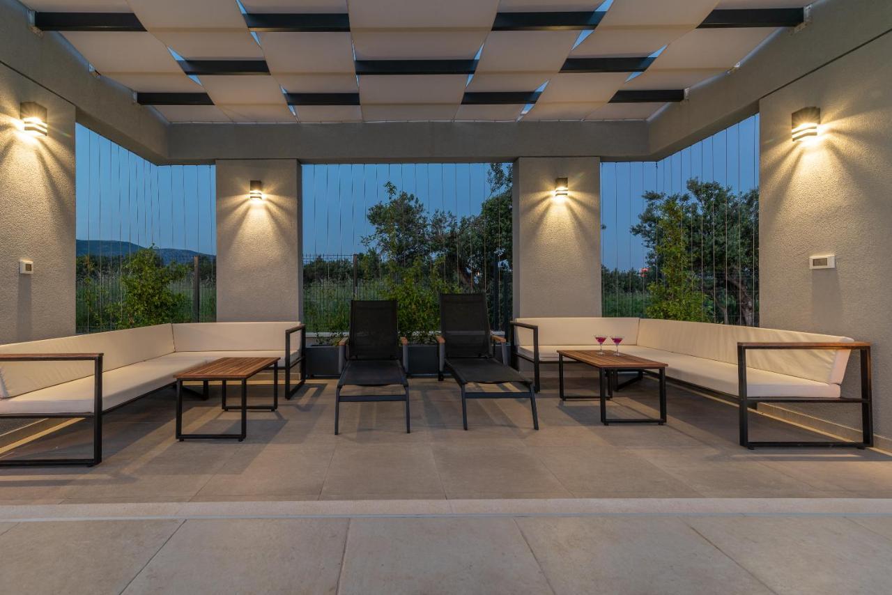 הוילה Kaštel Novi Vitis מראה חיצוני תמונה